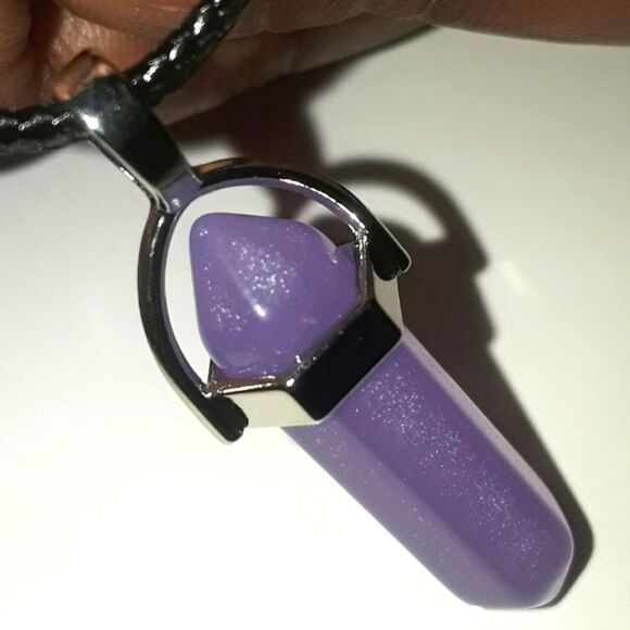 Hand crafted glow in the dark purple pendant necklace - Picture 8 of 8